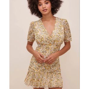 Sold out online! ASTR The Label Lucky Me dress in Mustard nwot sz S
